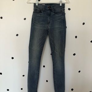 Gap high rise skinny jeans- size 24